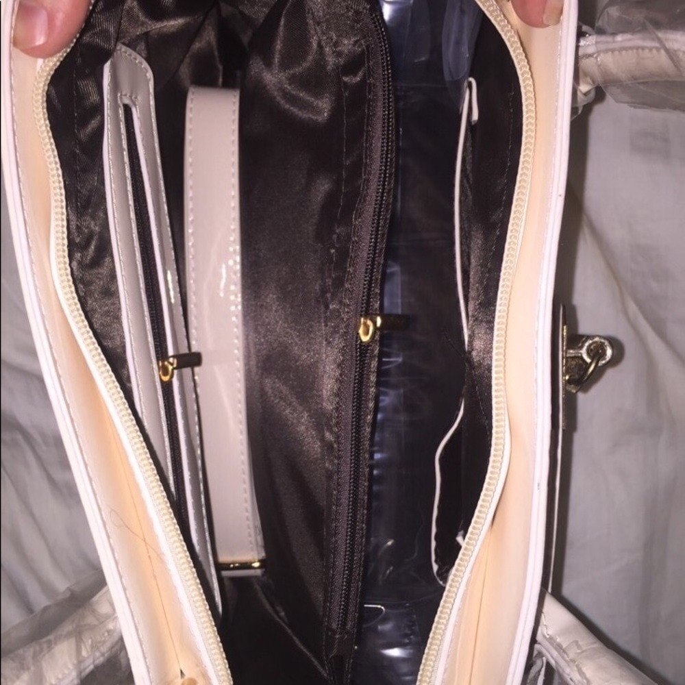 Handbag - Picture 3 of 3